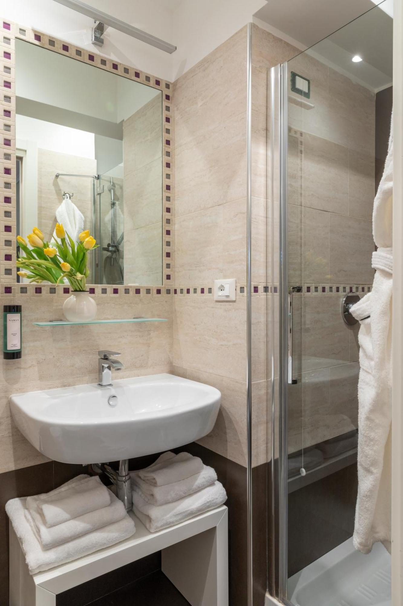 Naman Hotellerie - Spagna Рим Екстериор снимка